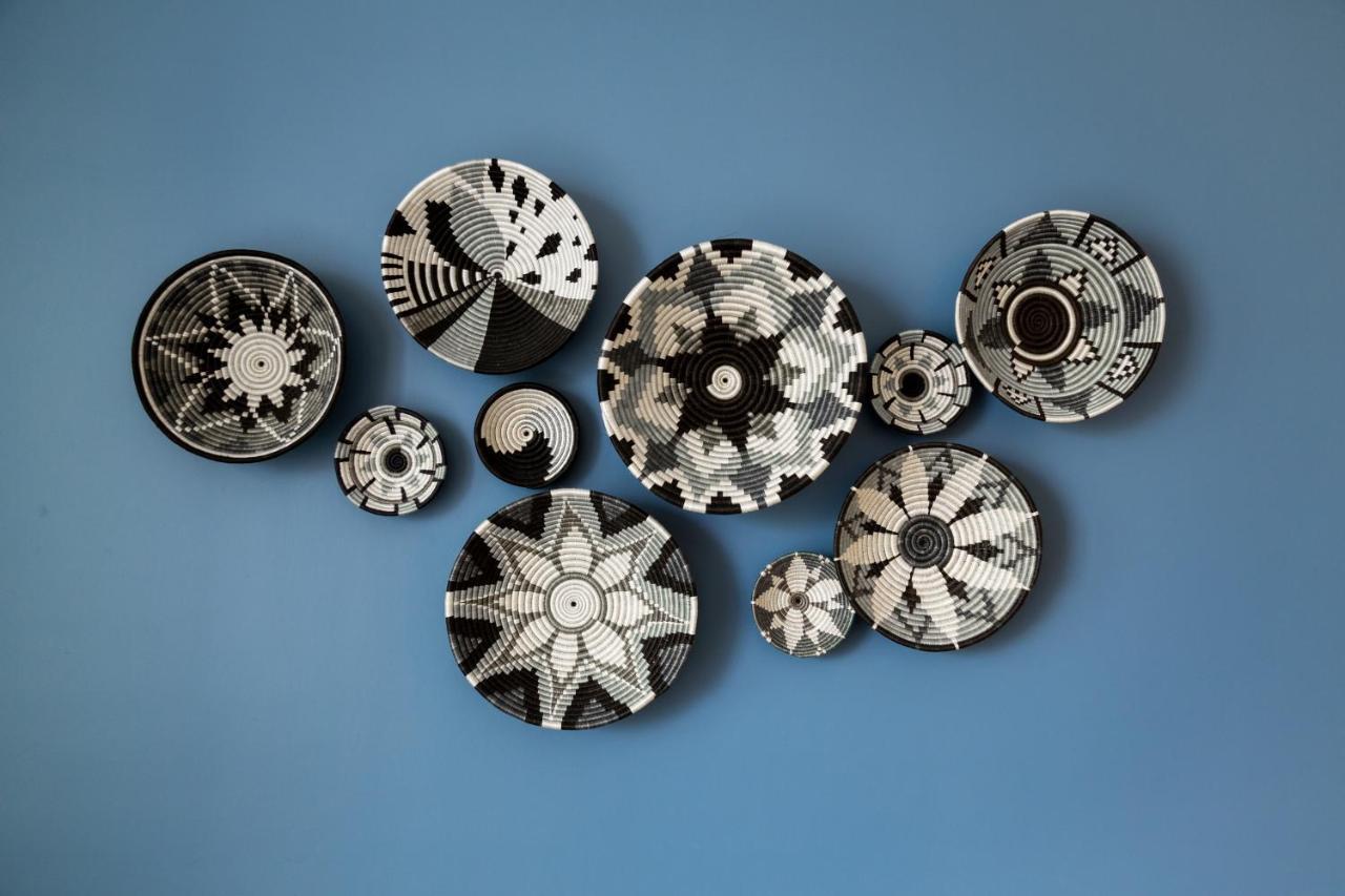 Cloud 7 Residences Ayla 亚喀巴 外观 照片 Ceramic bowls by the artist