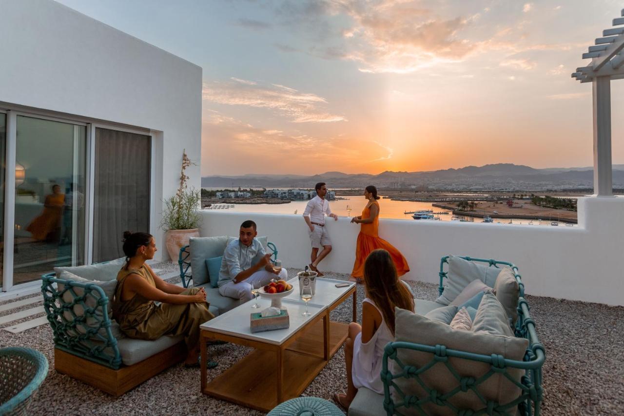 Cloud 7 Residences Ayla 亚喀巴 外观 照片 Sunset at the hotel