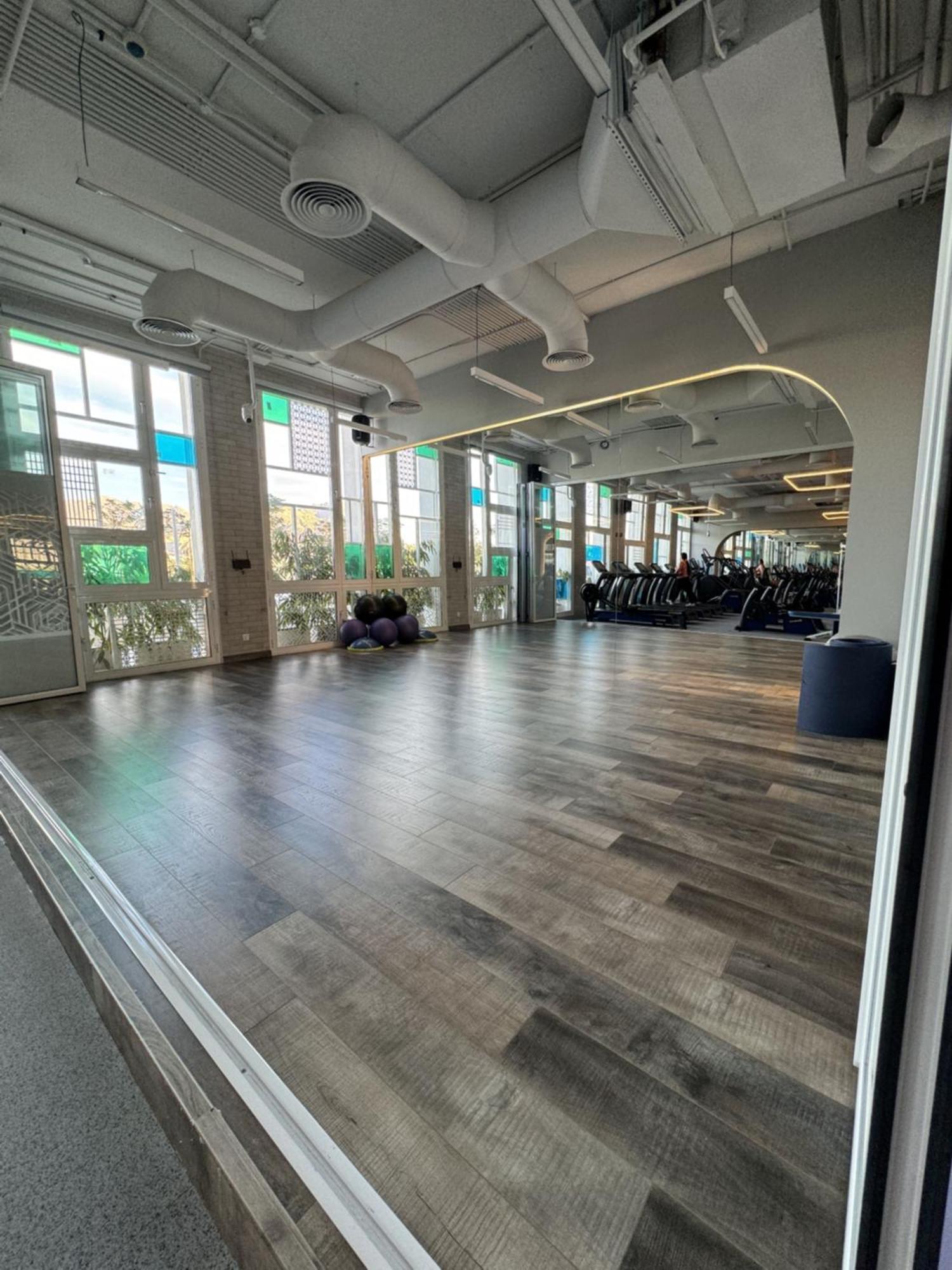 Cloud 7 Residences Ayla 亚喀巴 外观 照片 The gym at the 2019-2020 season